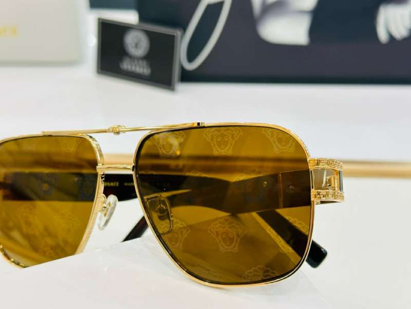 Picture of Versace Sunglasses _SKUfw57313019fw